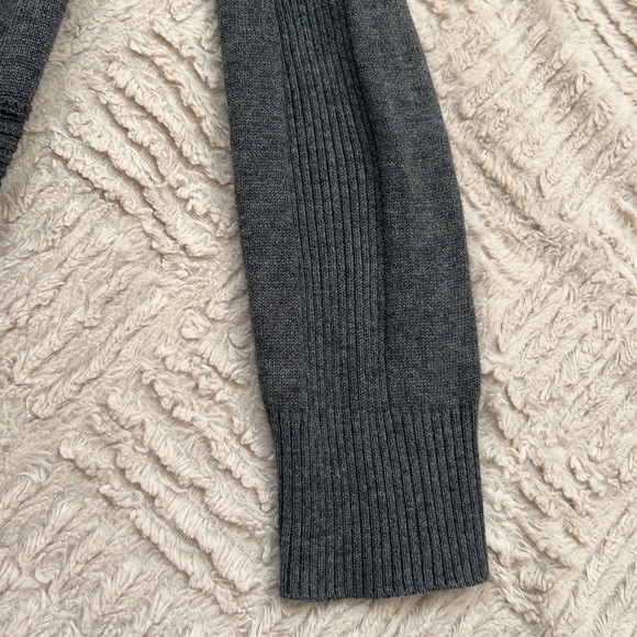 Retro-ology grey open cardigan sweater asymmetrical Size Small EUC - Picture 15 of 16